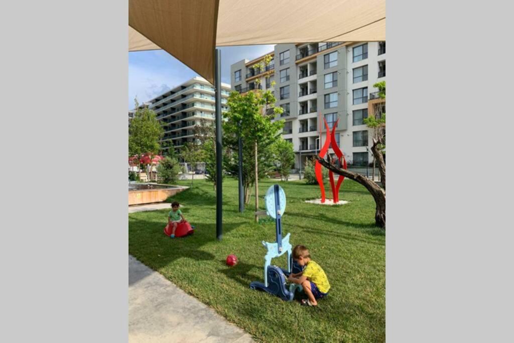 Andreve Apartment By Onix Blue Mamaia Nord, Baby Friendly, Private Parking Navodari Exterior photo