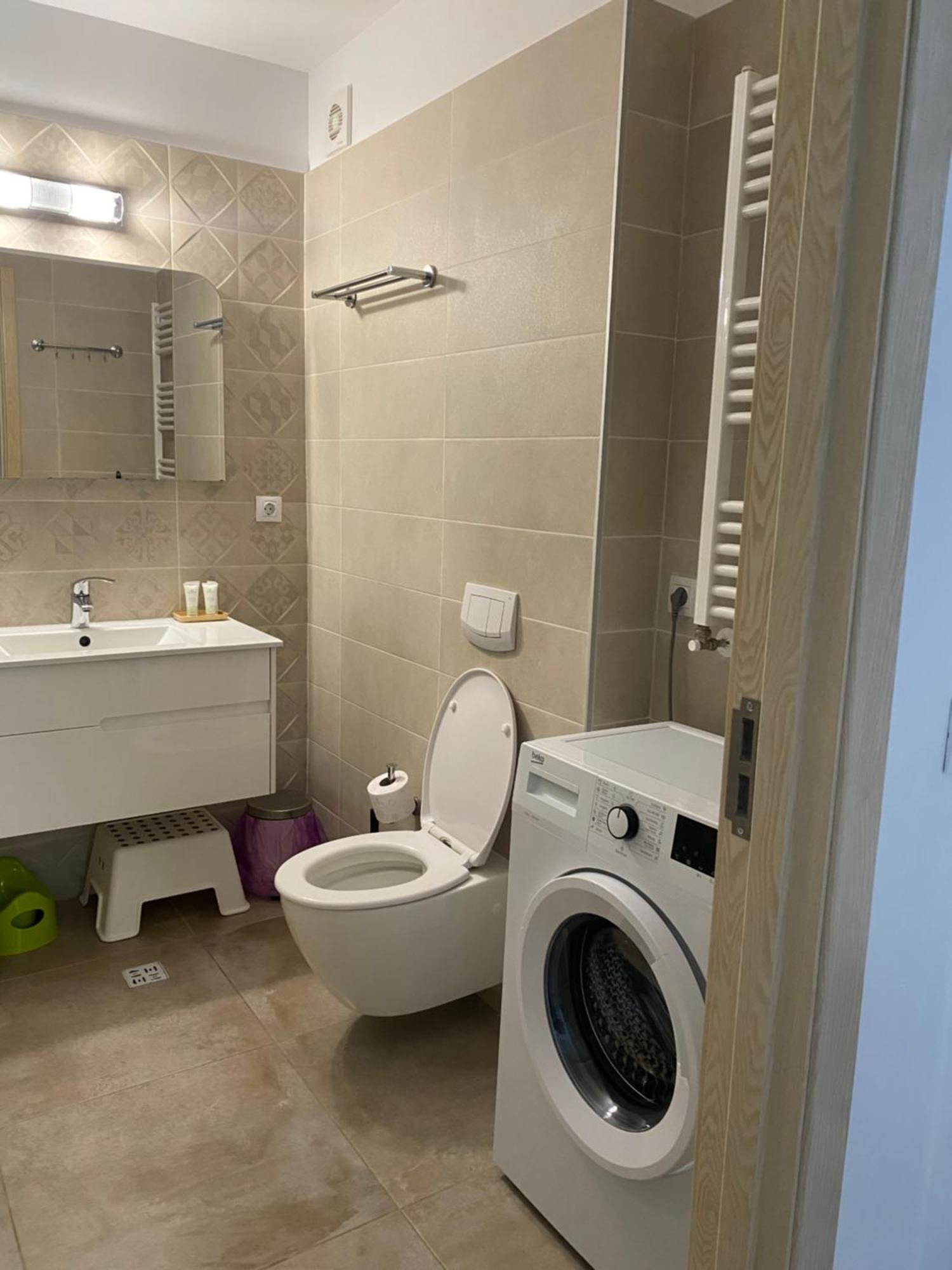 Andreve Apartment By Onix Blue Mamaia Nord, Baby Friendly, Private Parking Navodari Exterior photo